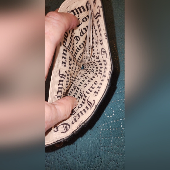 Juicy Couture Black Quilted Wallet - Picture 6 of 9